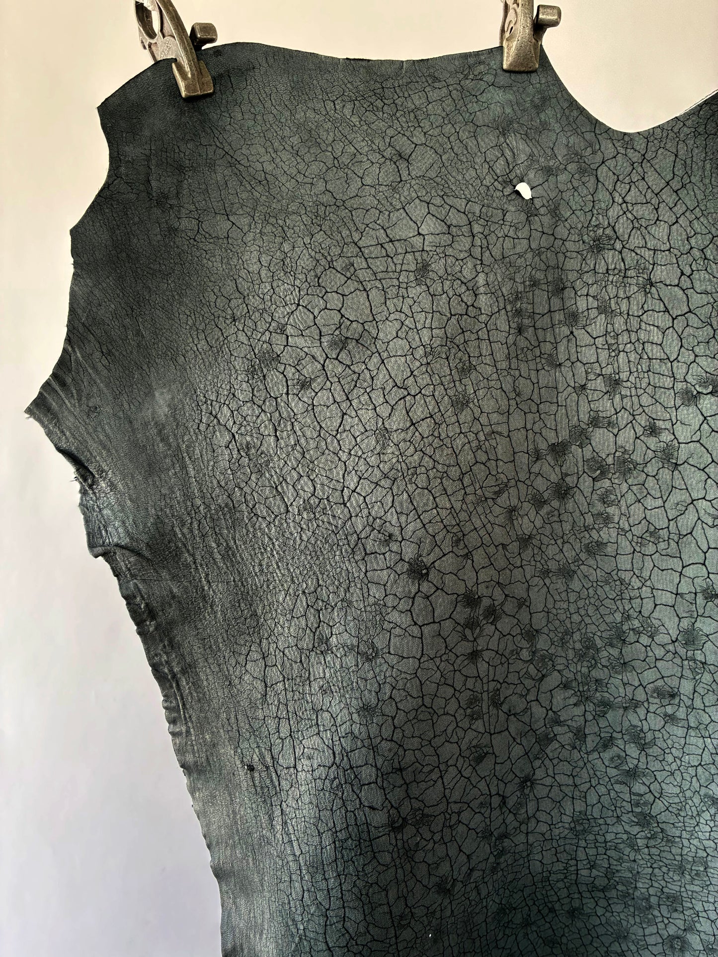 鹿革 クラック グレー (PA036)